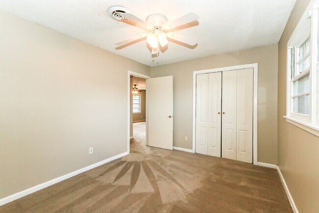 Building Photo - Beautiful 3 Bedroom Home in Central Lubbock
