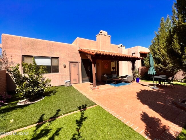 Building Photo - 5848 Bright Star Dr