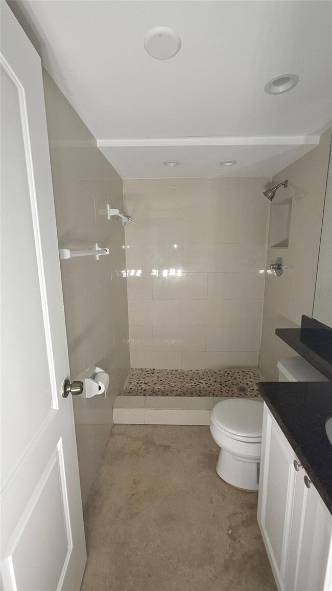 Building Photo - 200 S Birch Rd