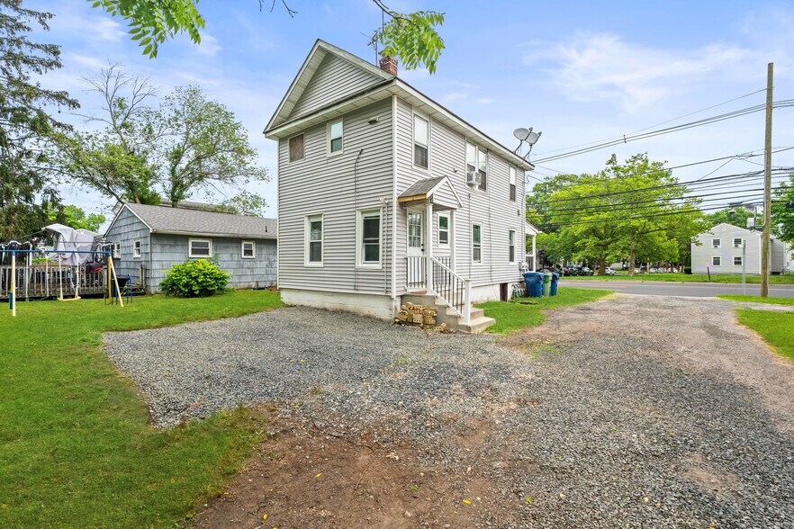 Building Photo - 315 Neptune Blvd