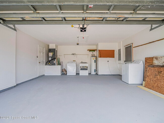 Building Photo - 483 Melrose Ln