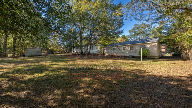 Building Photo - 330 Mays Ave