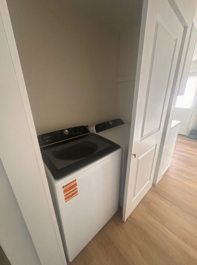 Building Photo - 104 Cannon Ave