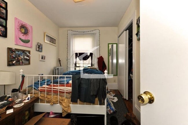 Building Photo - NIce 4 bed in Washington Square