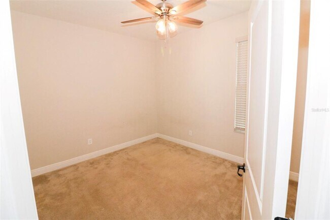 Building Photo - 27065 Sora Blvd