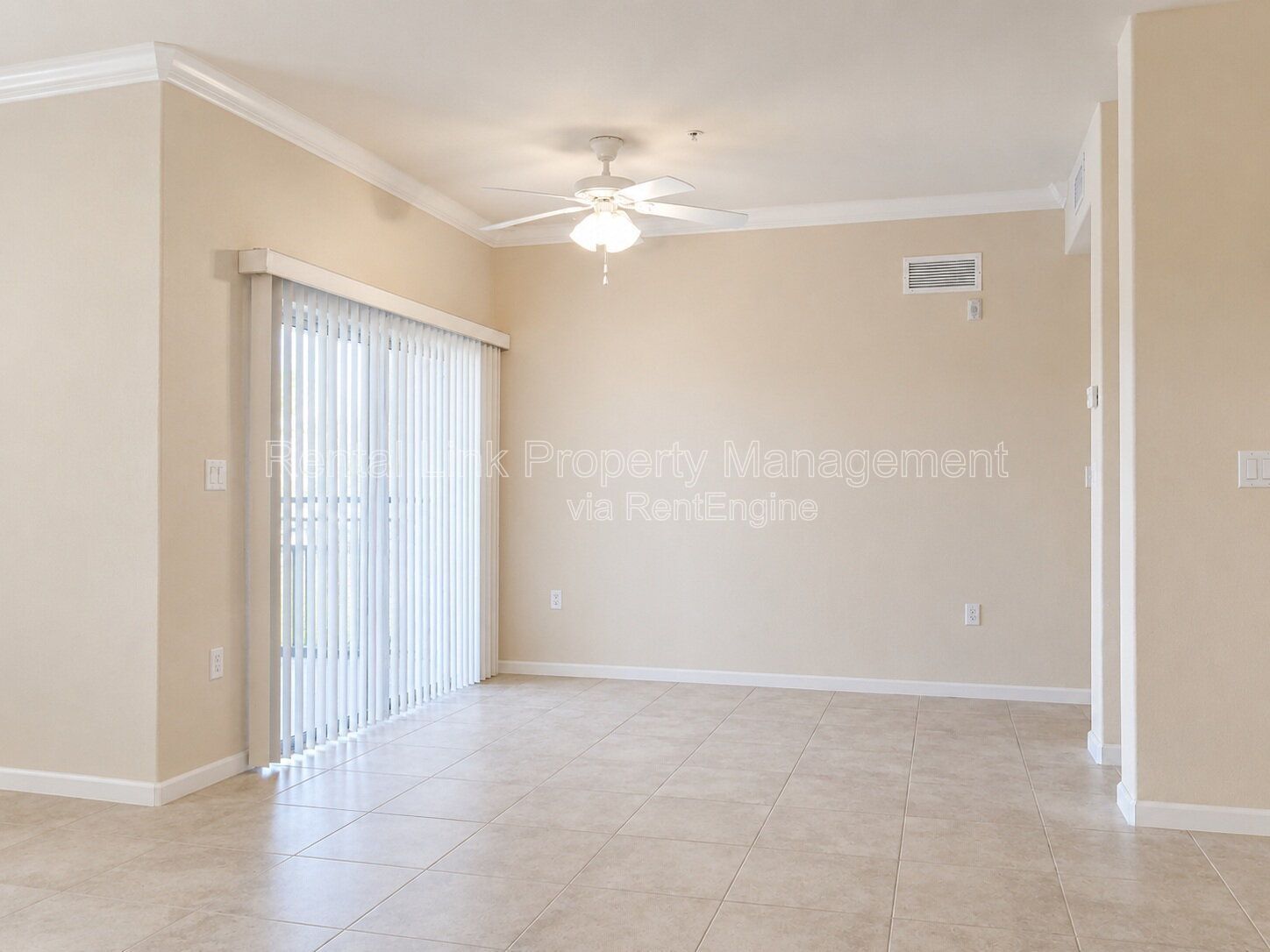 Building Photo - 13100 Bella Casa Cir