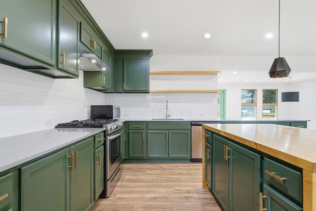 Building Photo - 2903 Pecan Cir