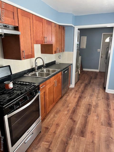 Building Photo - 727 E Madge Ave