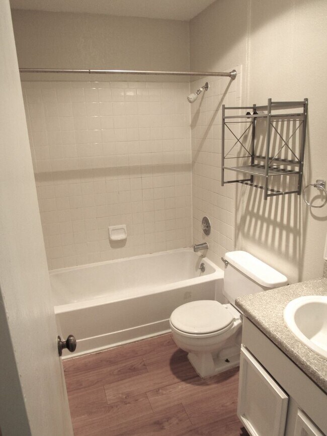 Building Photo - 7812AWESTGATE