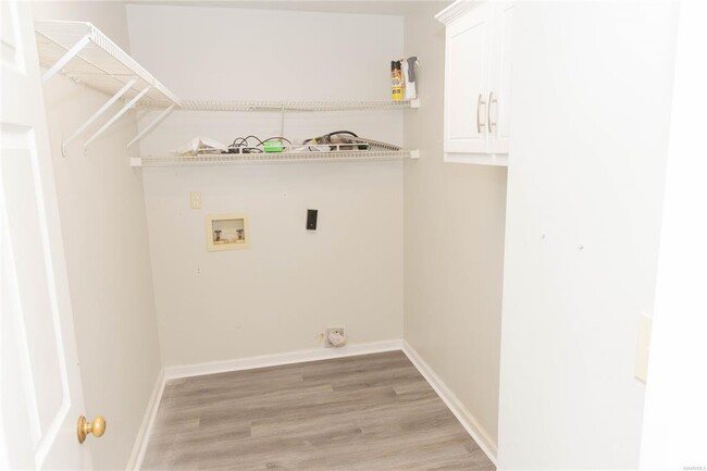 Building Photo - 2136 Station Ct