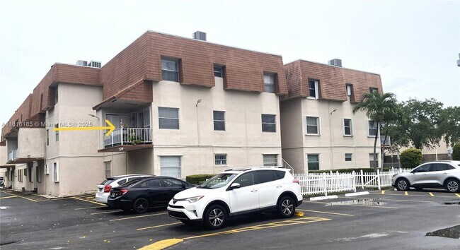 Primary Photo - 1570 W 46th St