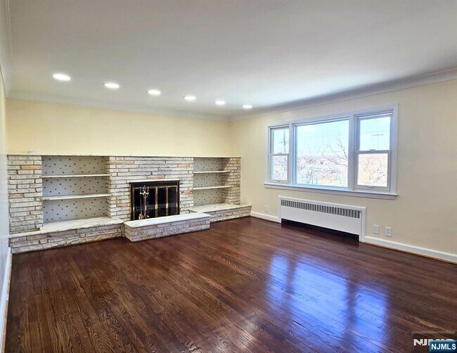 Building Photo - 118-120 Nolton Street Unit 1