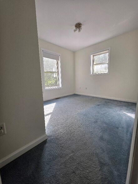 Building Photo - 200 Couchtown Rd
