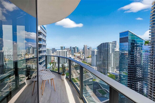 Building Photo - 55 SW 9th St