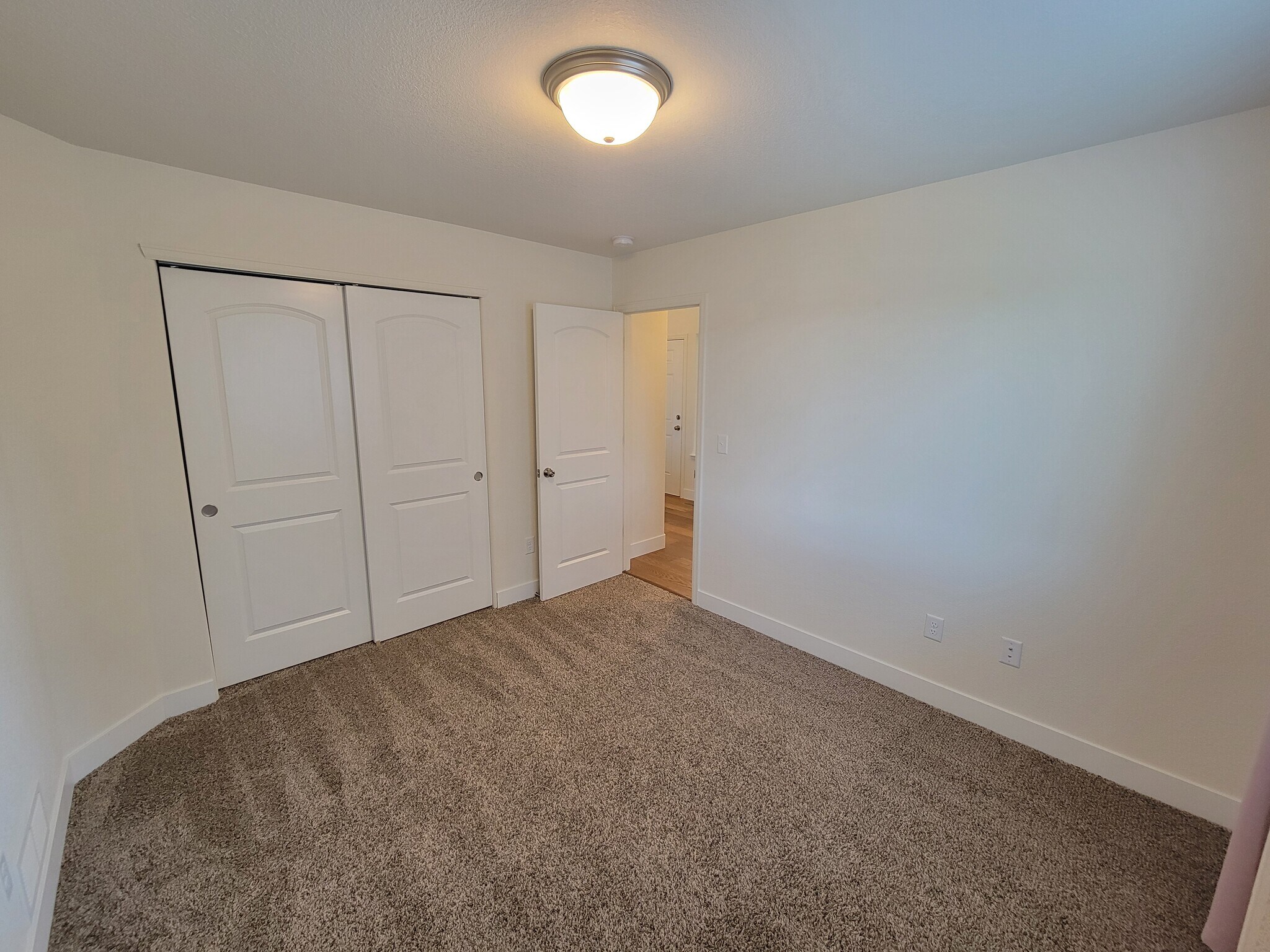 Building Photo - 1566 Driftline Dr
