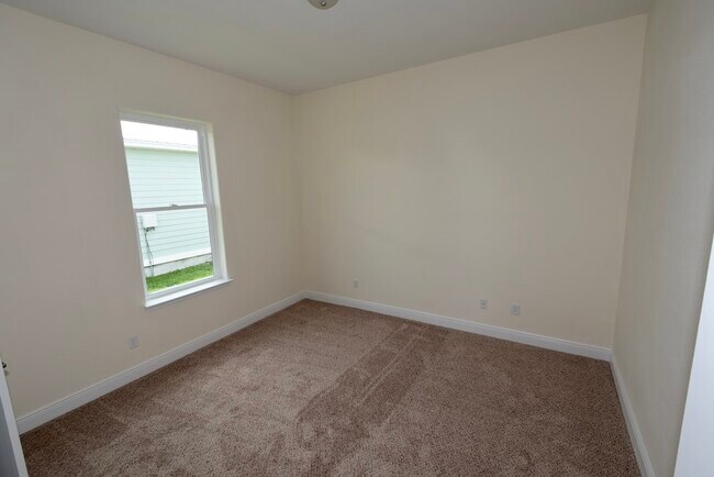 Bedroom 3 - 12120 Lyndell Plantation Dr