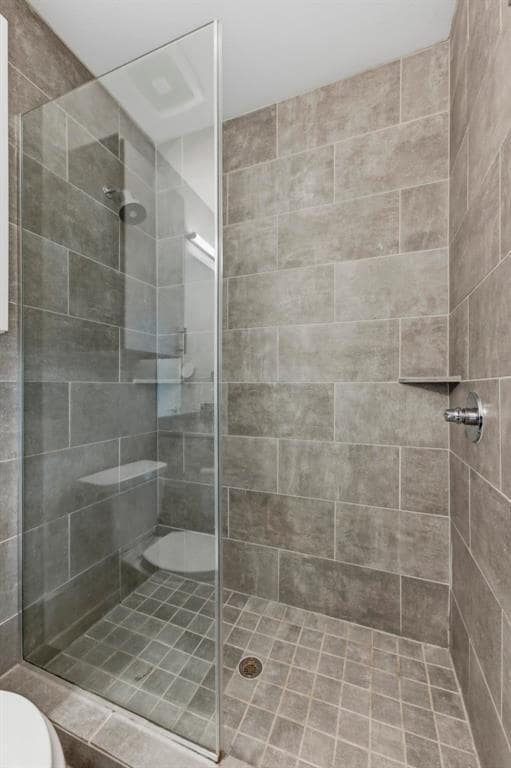 Building Photo - 2002 E 7th St