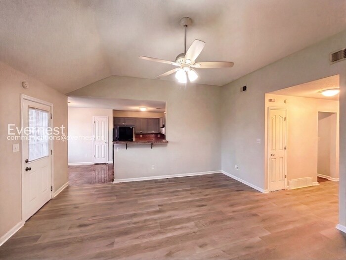 Building Photo - 7312 Durango Dr