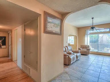 Building Photo - 3115 Loma Pedregosa NW