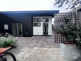 Building Photo - 6235 San Pablo Ave