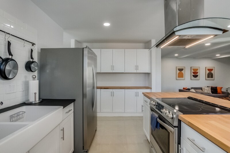 Building Photo - 13489 W Auburn Ave