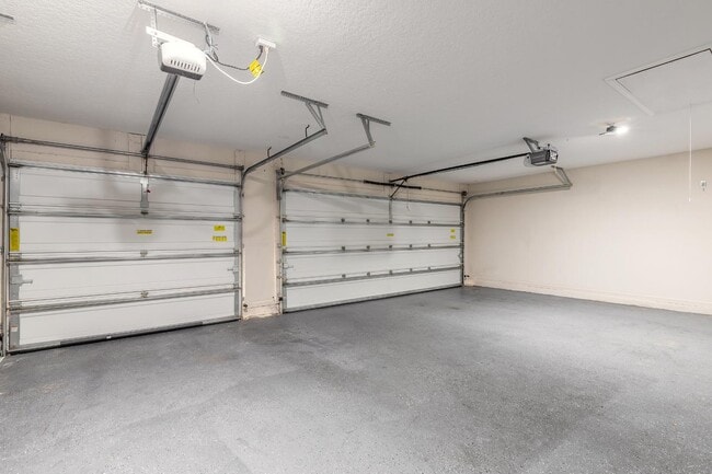 Building Photo - 68 Auberry Dr