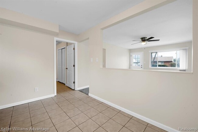 Building Photo - 11140 Ocalla Dr