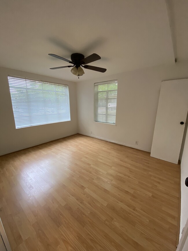 Guest Bedroom/Office - 1174 Briarcliff Rd NE