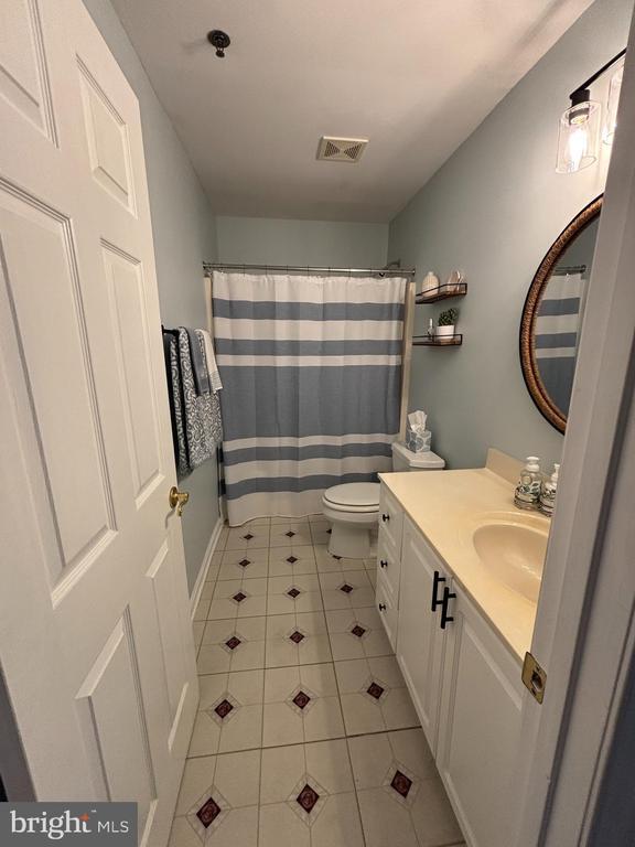 Building Photo - 25 Owens Landing Ct