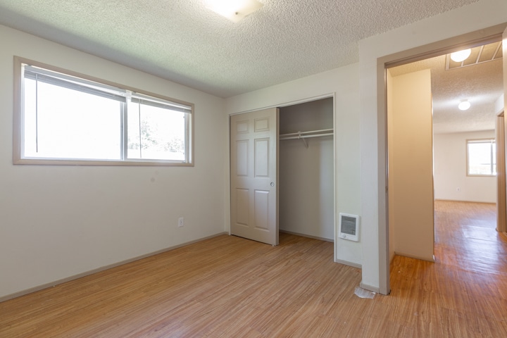 Building Photo - 113 SW Fleishauer Ln