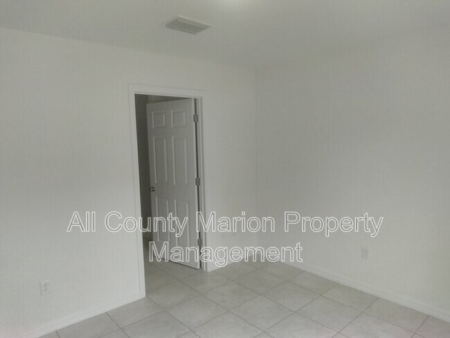 Building Photo - 6635 NW 65th St