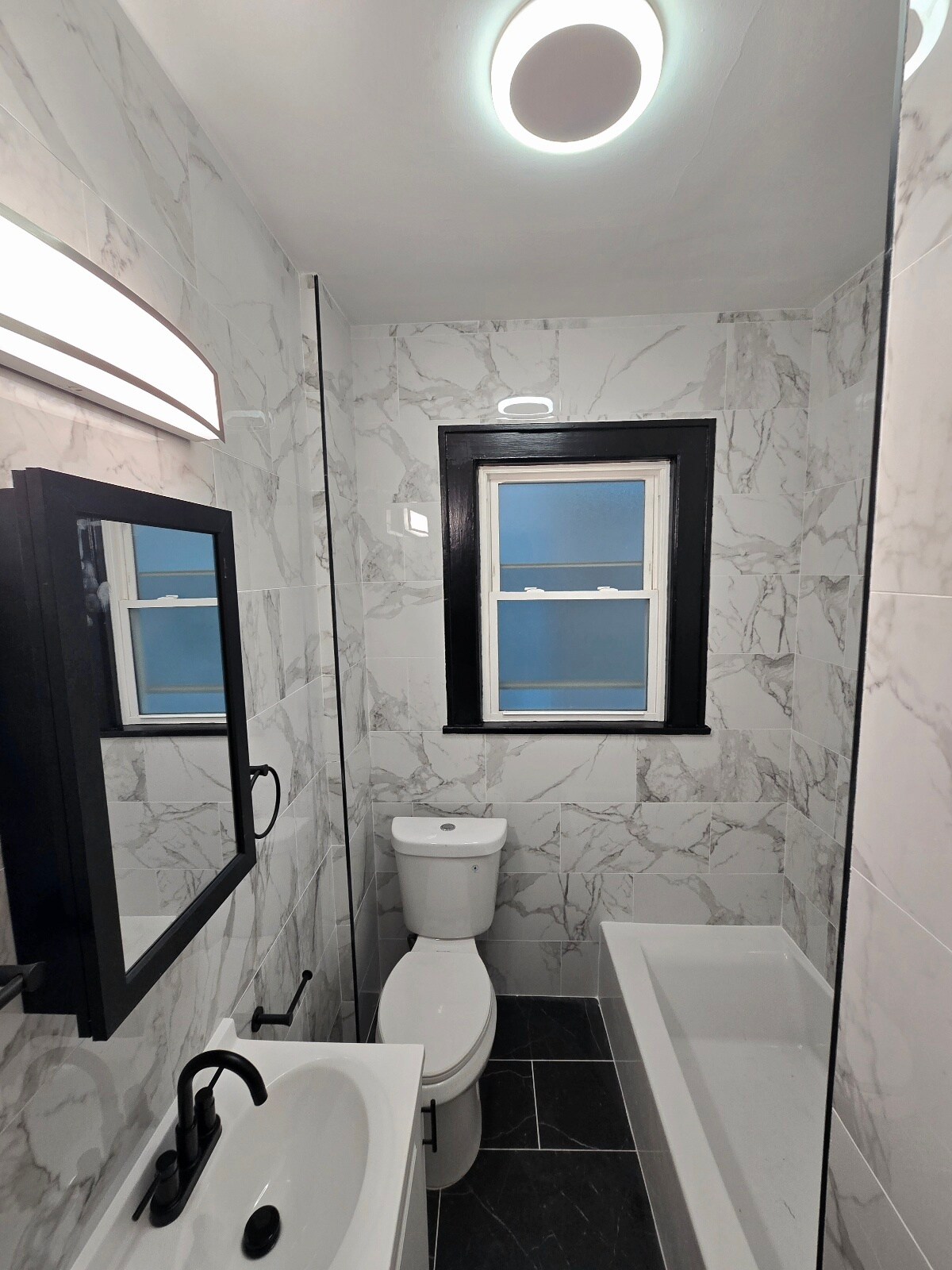 Building Photo - 33 Delawanna Ave