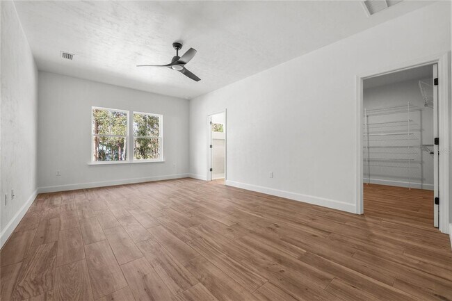 Building Photo - New Construction 3/2 in Bronson