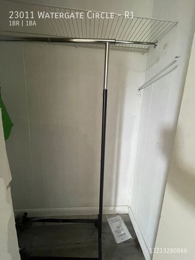 Building Photo - 23011 Watergate Cir