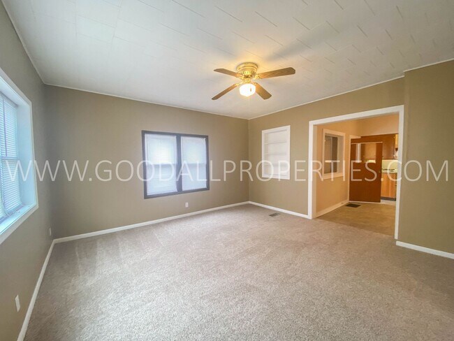 Building Photo - Charming 2 Bed, 2 Bath Home Available in Adel