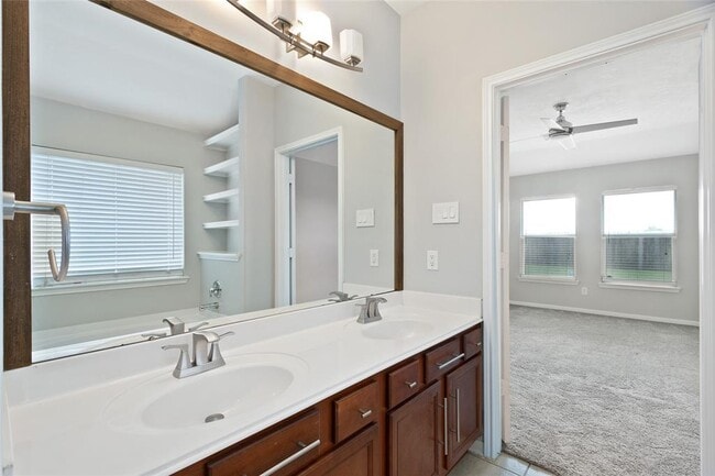 Building Photo - 9231 Taftsberry Dr