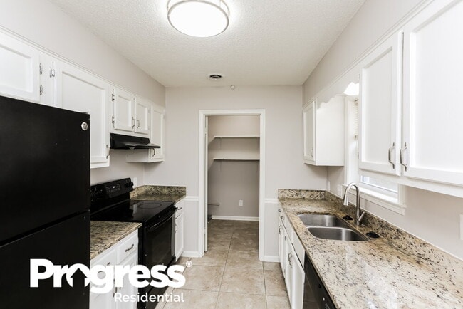 Building Photo - 6352 Misty Crest Cove