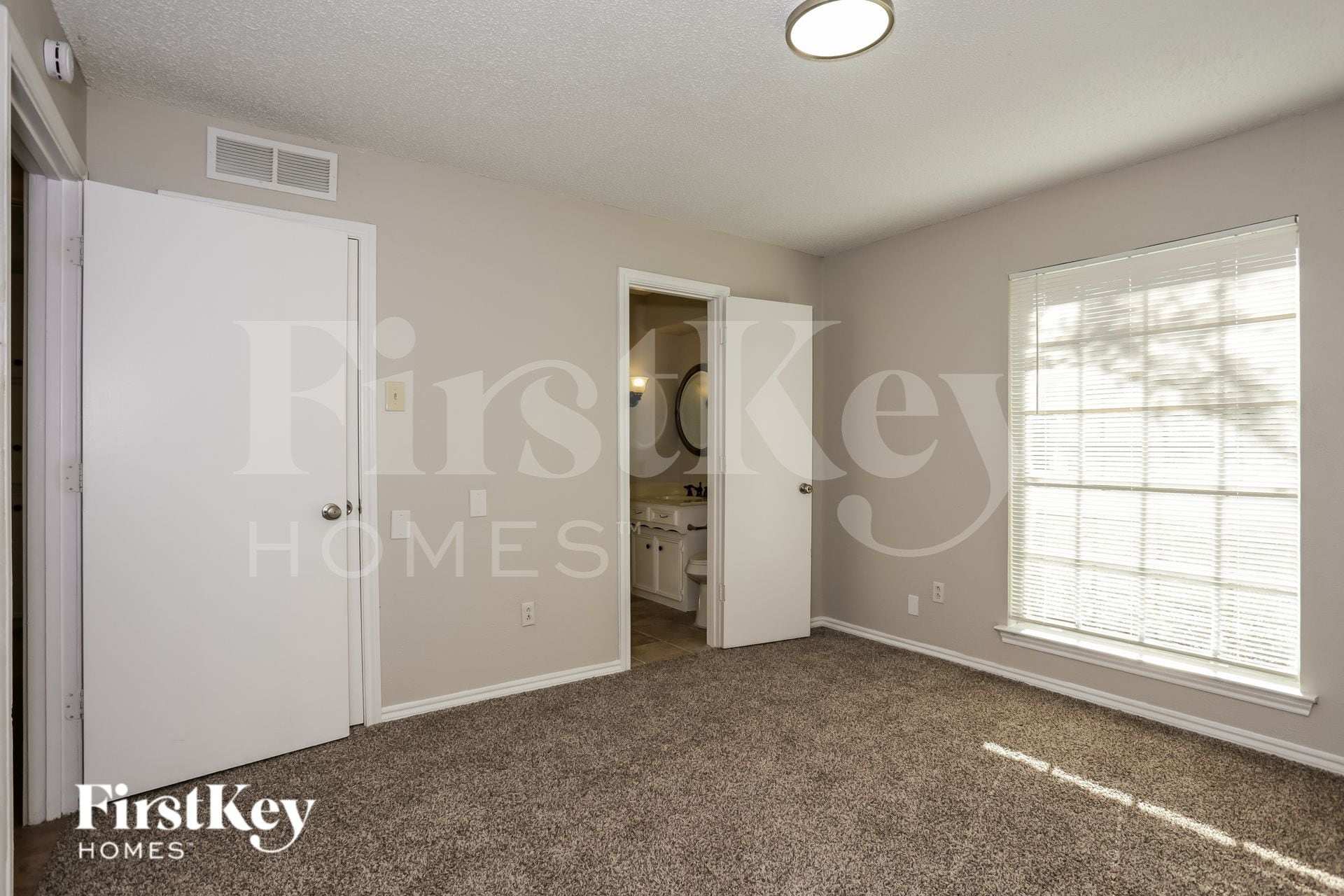 Building Photo - 4026 Cedar Creek Dr