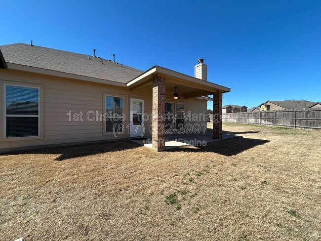 Building Photo - 15736 Barton Ridge Dr