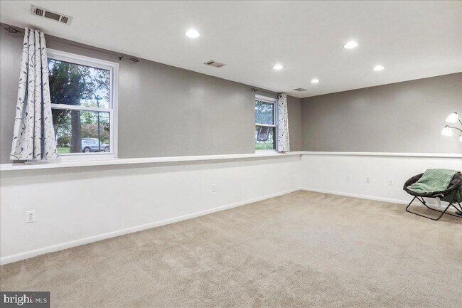 Building Photo - 2653 Fanieul Hall Ct