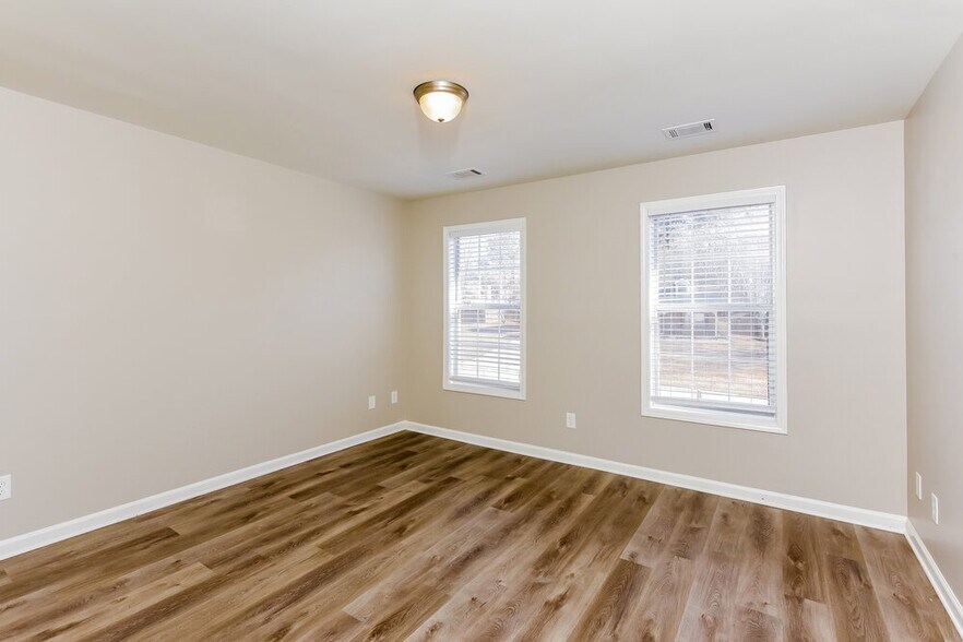 Building Photo - 185 Overlook Dr