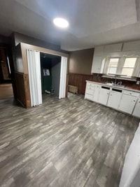 Building Photo - 133 Defiance Ave