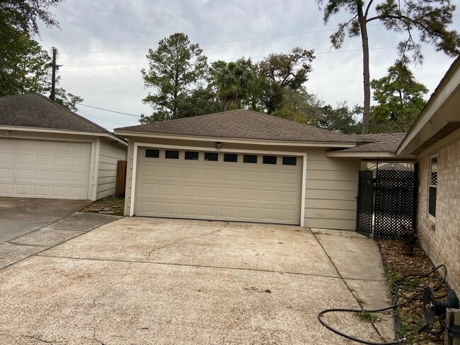 Building Photo - 3418 Candlewisp Dr