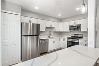 Building Photo - 10701 Houck Dr