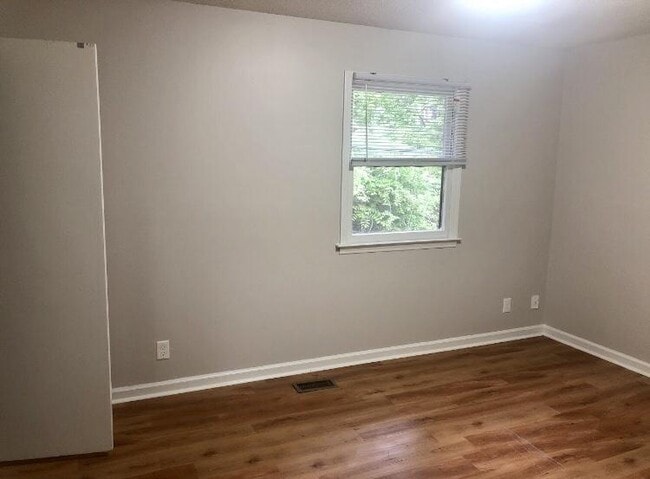 Building Photo - 1107 Dayton St, Unit H