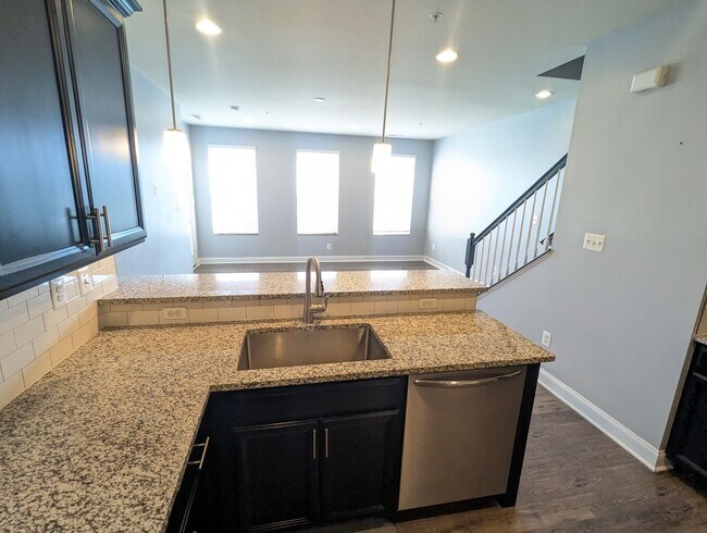 Building Photo - Ground level (two story) Condo in Westview South Community available early April!