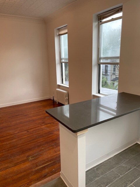 Building Photo - 456 72nd St