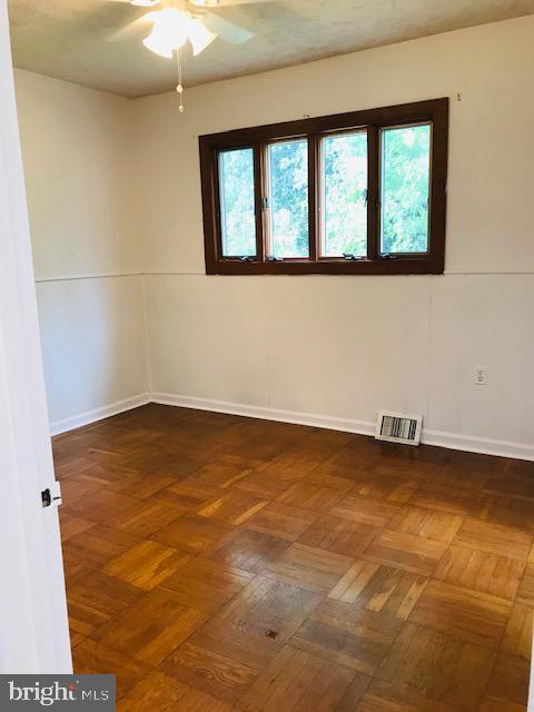 Building Photo - 12 Homewood Rd