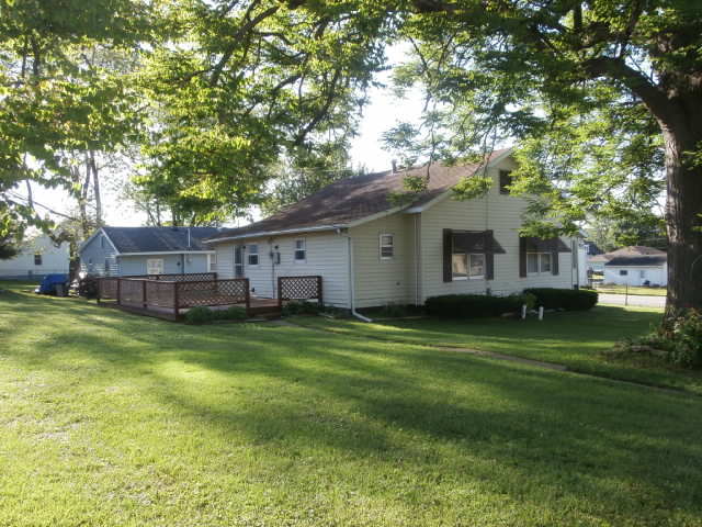 Building Photo - 3806 Tilden St