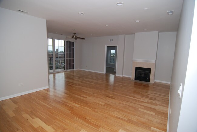 Primary Photo - 5300 N Lincoln Ave